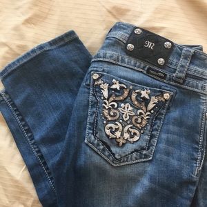 Miss Me CAPRIS. Size 29